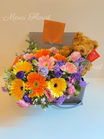 **Little Sunshine** Colorful Gerbera Flower Box<br>12枝彩色太陽花花盒